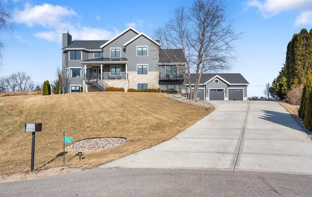 7502 Indigo Circle, Middleton, WI  53562